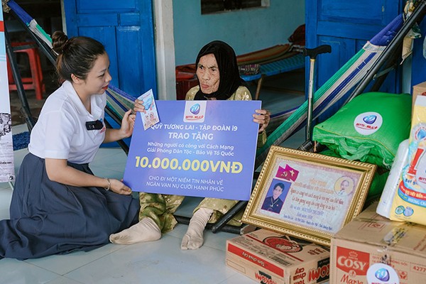 Dịch vụ hỗ trợ khách hàng chuyên nghiệp của hi8823